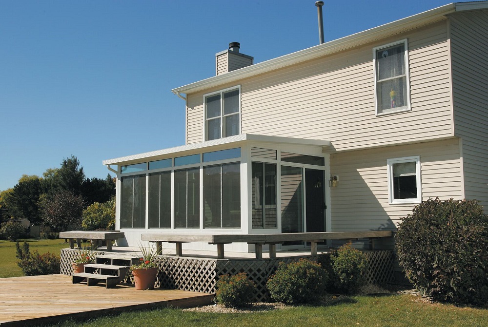 Studio Style of Sunroom